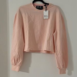 BRAND NEW IVL Collective cropped sweatshirt